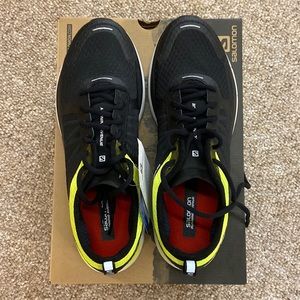 Salomon Running sneakers